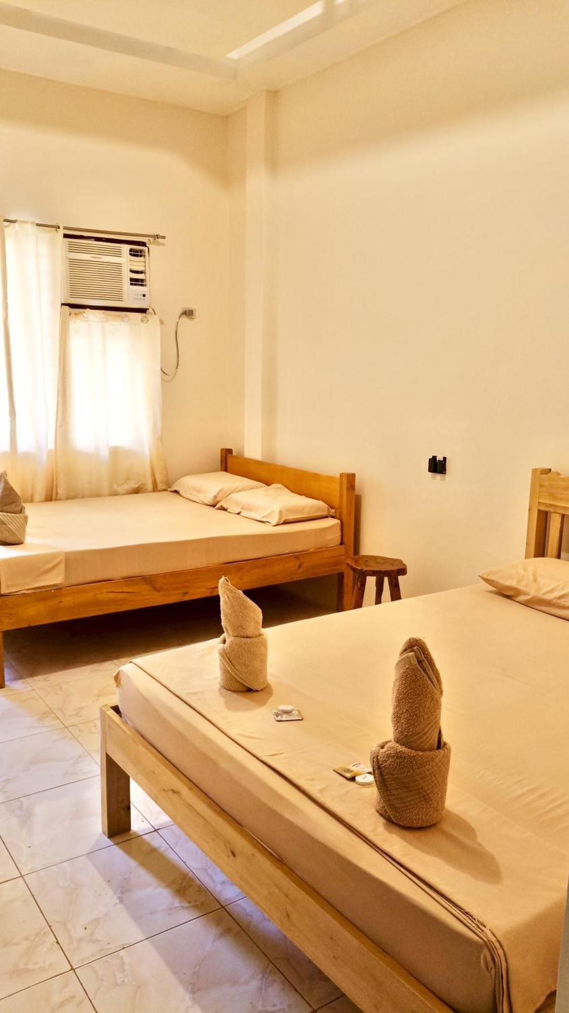 James Homestay Siquijor Esterno foto