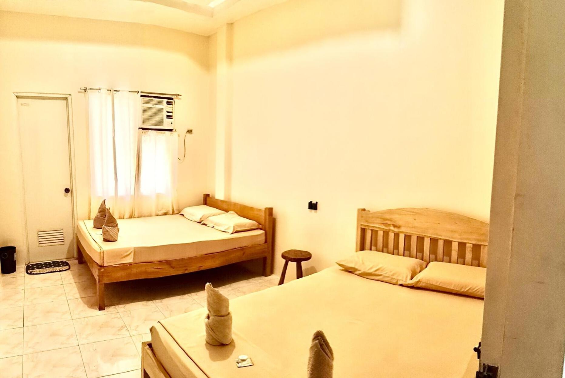 James Homestay Siquijor Esterno foto