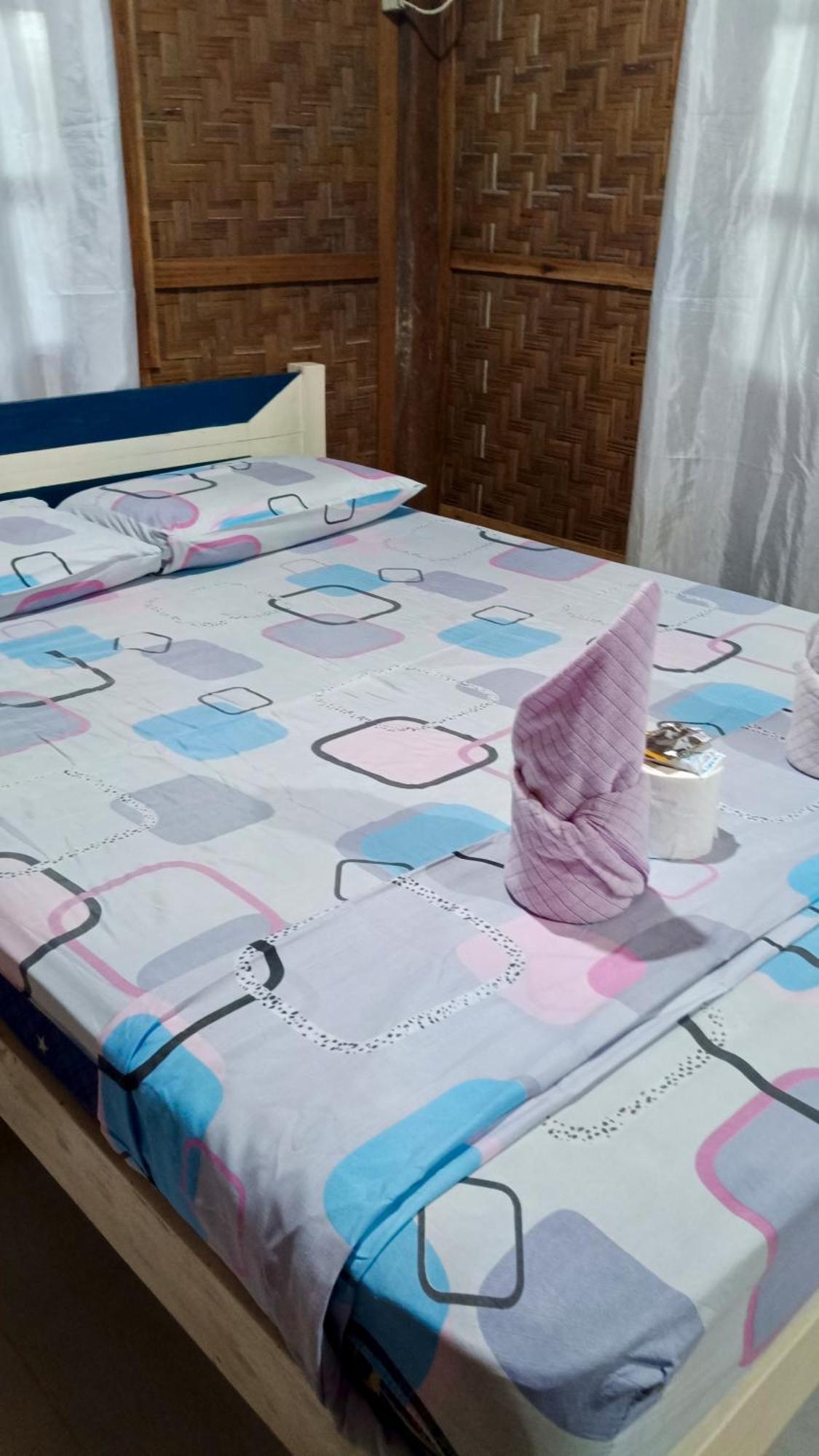 James Homestay Siquijor Esterno foto